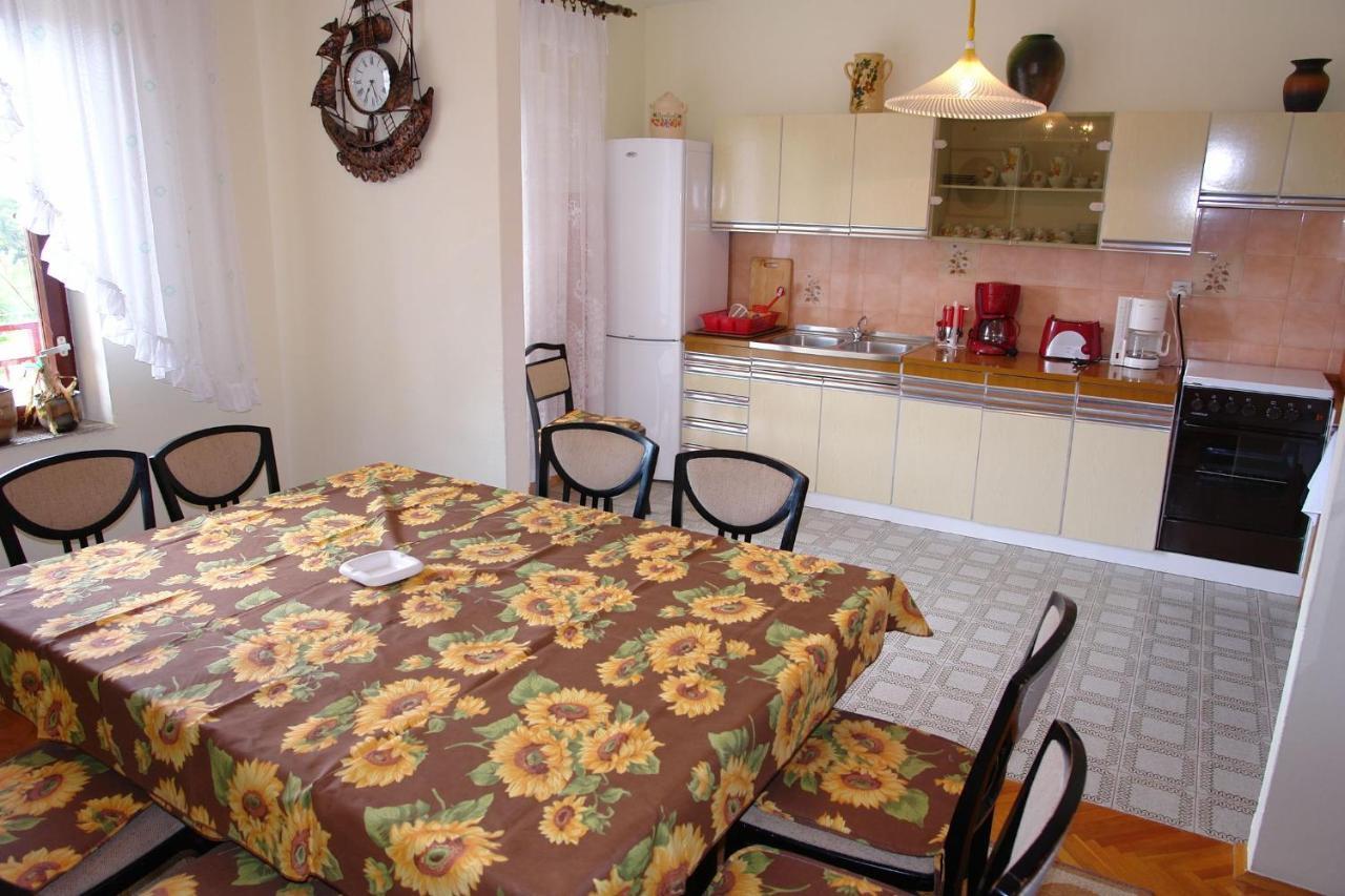Apartments Nikolina Novi Vinodolski Eksteriør billede