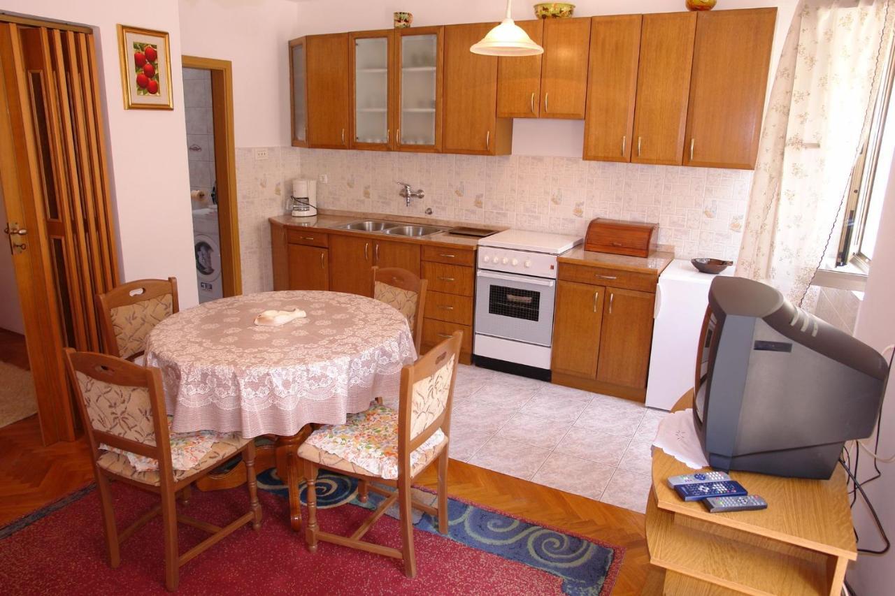 Apartments Nikolina Novi Vinodolski Eksteriør billede